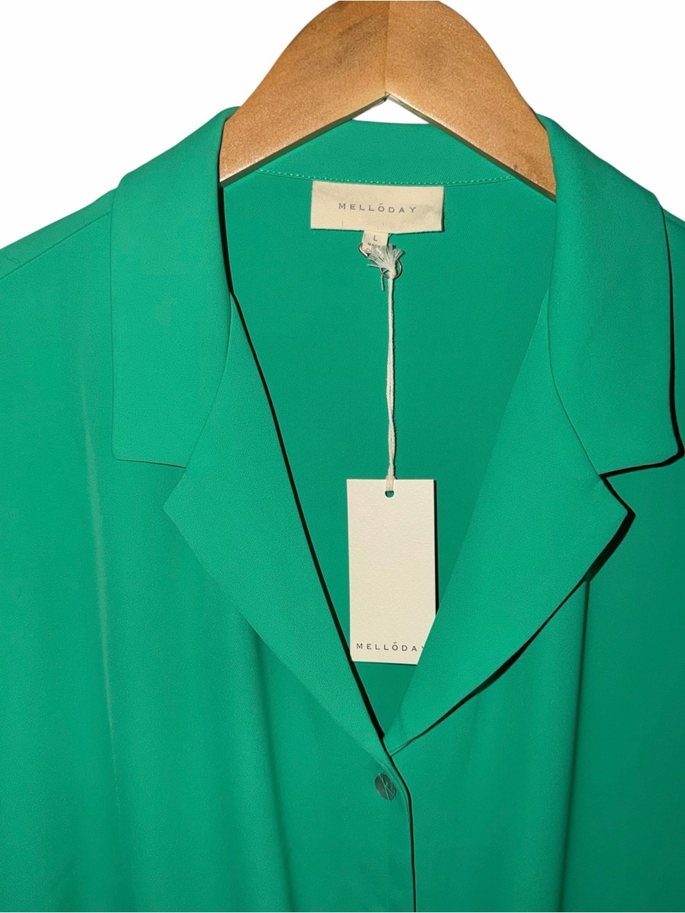 NWT Melloday Kelly Green Long Sleeve Button Up Collar Blouse - Picture 3 of 5